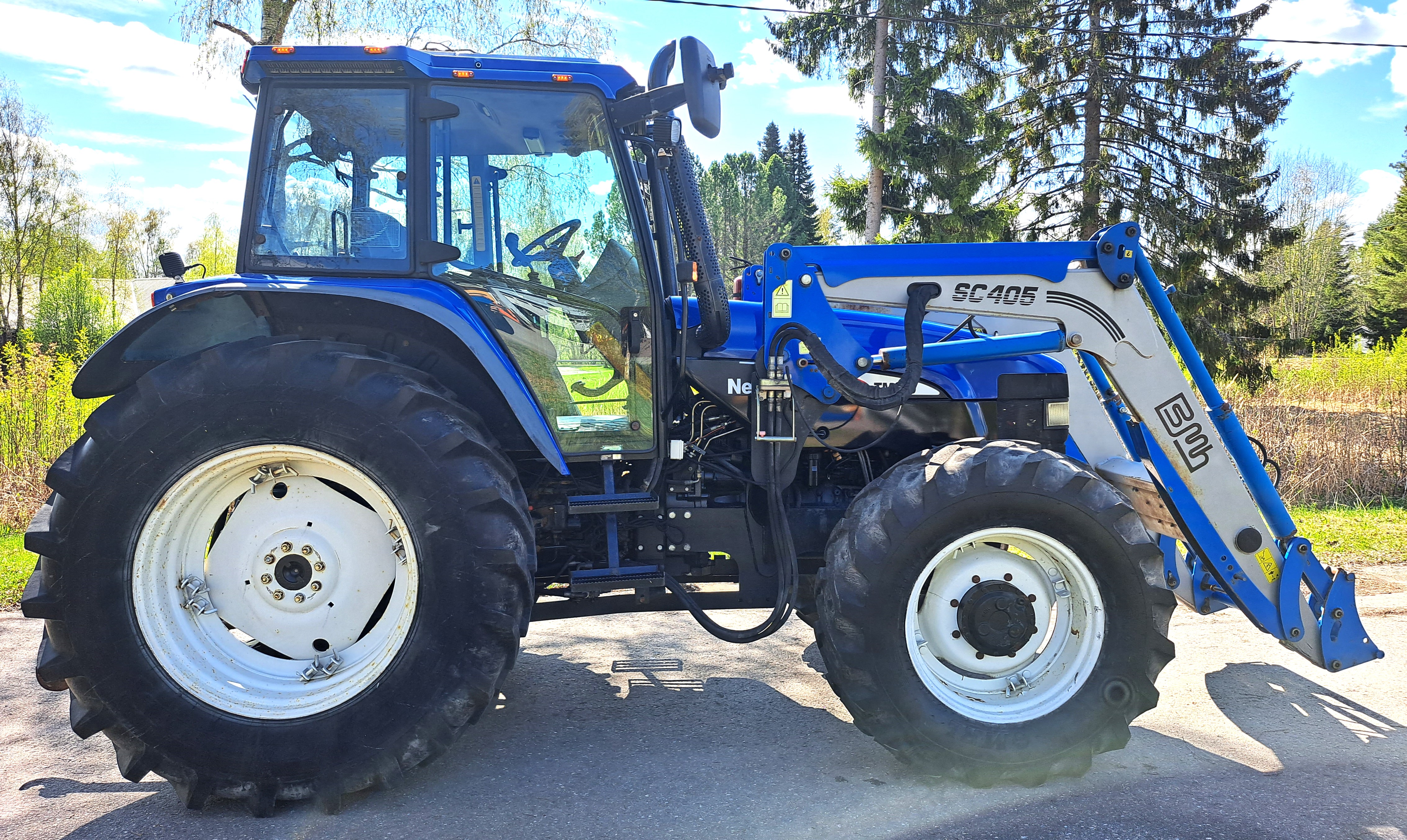 New Holland TM 125 traktori, käytetty